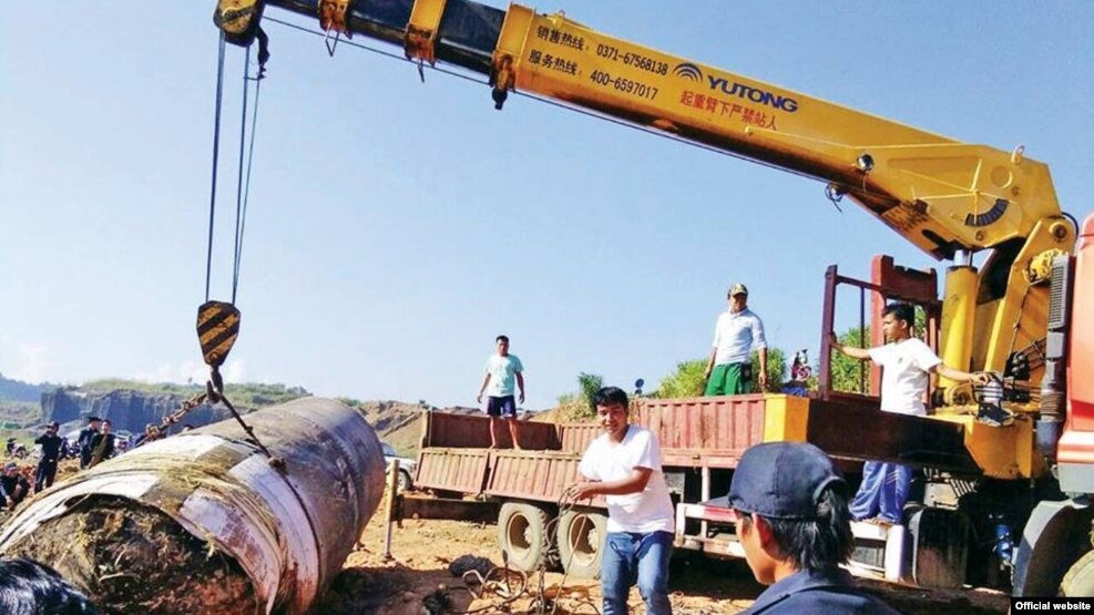 ေဝဟင္ကက်တဲ့ စက္ပစၥည္း ျမစ္ႀကီးနားကို သယ္ယူ(MOI)