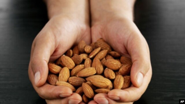 People who eat more polyunsaturated fats have been found to have a lower risk of heart disease.