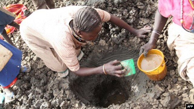 Watering hole for South Sudan refugees in Jamam, Upper Nile State