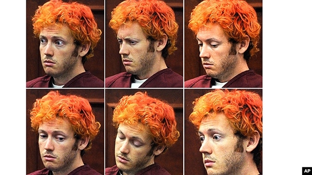 Các biểu hiện trên khuôn mặt của James Holmes khi xuất hiện trước Tòa án quận Arapahoe, ở Centennial, Colorado, 23/7/2012