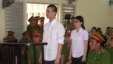 Nguyễn Phương Uyên, sinh viên Đại học Công Nghệ Thực phẩm TPHCM, và 8 năm tù đối với Đinh Nguyên Kha, sinh viên Đại học Kinh tế Công nghiệp Long An  tại Tòa án nhân dân tỉnh Long An, ngày 16 tháng 5, 2013.