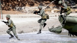 Quân đội Mỹ và Philippines diễn tập quân sự Balikatan tại miền nam Philippines năm 2014.
