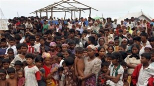 ရခိုင္ျပည္နယ္ က ရိုဟင္ဂ်ာ ဒုကၡသည္မ်ား။ 