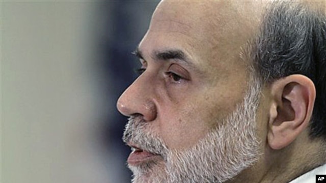 Federal Reserve chairman Ben Bernanke addresses a Federal Reserve conference in Boston, Oct 2010 (file photo)