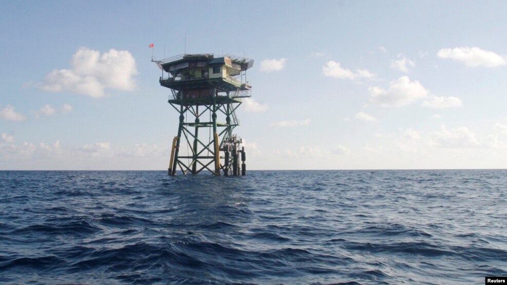A Vietnamese floating guard station is seen on Truong Sa islands or Spratly islands in this April 12, 2010 picture. REUTERS/Stringer/File Photo
