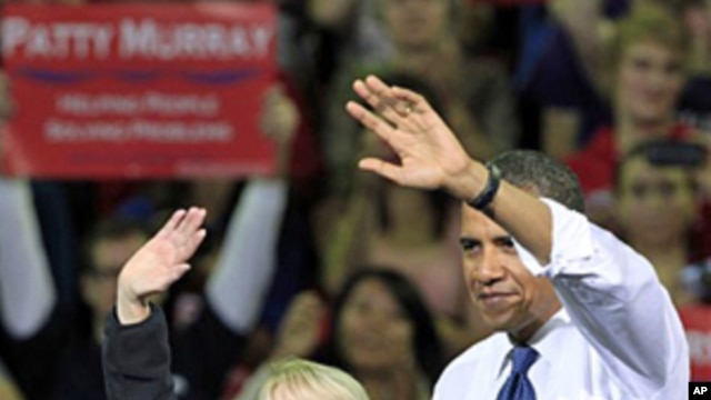 President Barack Obama and Senator Patty Murray during a rally at the University of Washington in Seattle, 21 Oct 2010