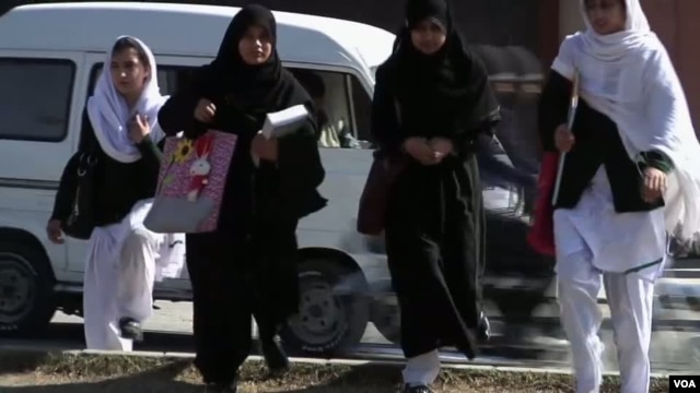 Pakistan Women Transportation