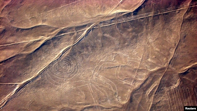 Según los científicos, las líneas de Nazca en el desierto al sur del Perú fueron elaboradas entre los años 500 AC y 500 DC.