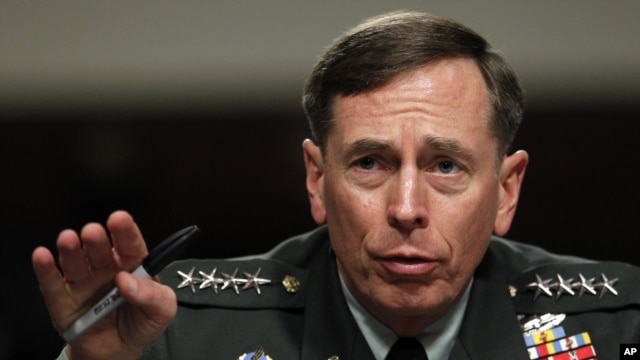 Cựu Giám đốc CIA David Petraeus