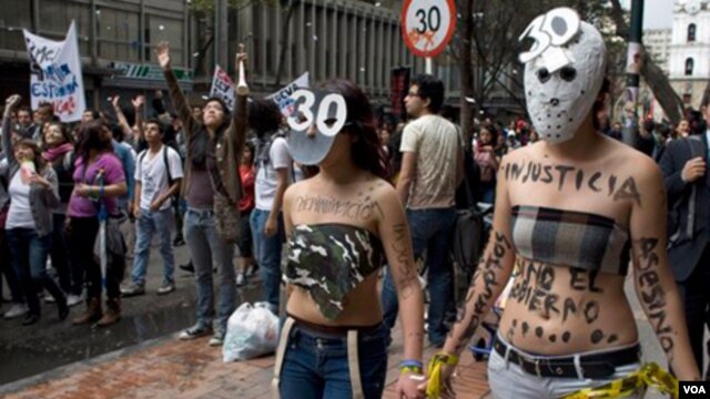 Unos 30.000 estudiantes marcharon en Bogotá, mientras que miles más lo hicieron en distintas ciudades del país.