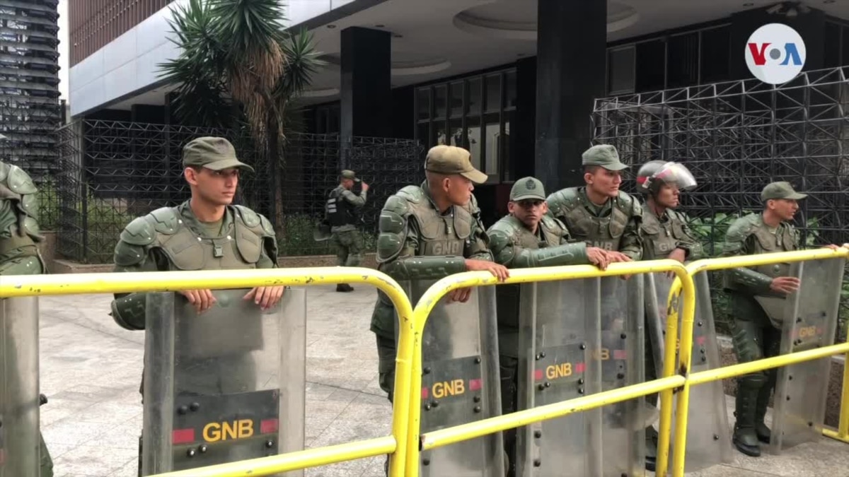 Guardia Nacional Bolivariana Bloquea Inmediaciones De La Asamblea