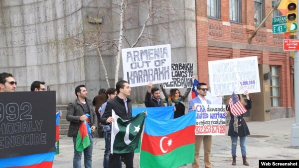 BMT-nin qarşısında aksiya