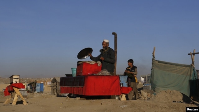 Những người buôn bán ngoài đường phố ở Afghanistan