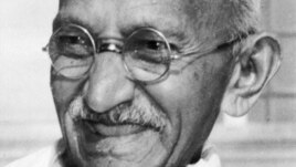 Nhà lãnh đạo Ấn Độ Mahatma Gandhi (ảnh chụp vào năm 1947)