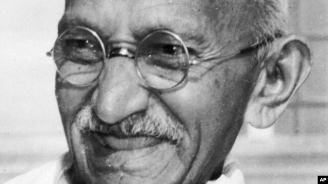 Nhà lãnh đạo Ấn Độ Mahatma Gandhi (ảnh chụp vào năm 1947)