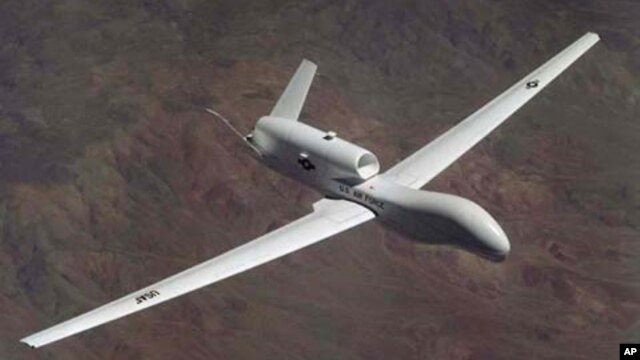 Máy bay trinh sát không người lái Global Hawk