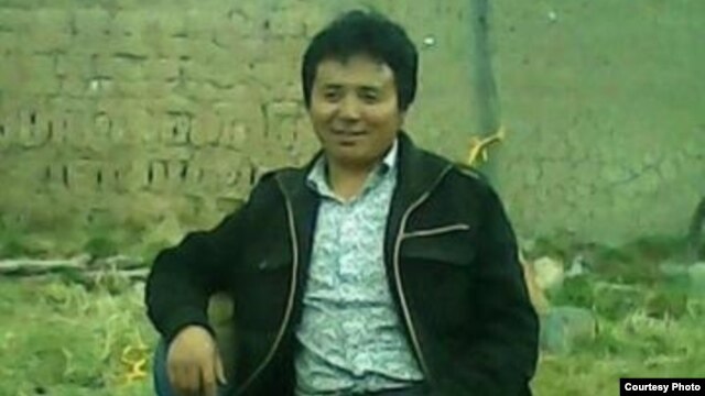 Nhà văn và cũng là nhà thơ Tây Tạng Gudrup nói rằng người dân Tây Tạng 'đang tăng cường phong trào đấu tranh bất bạo động, làm rõ thực tế của Tây Tạng bằng cách thiêu đốt thân xác của mình để đòi tự do