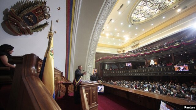 La asamblea nacional de Venezuela eligió a sus dos representantes en el Consejo de Estado.