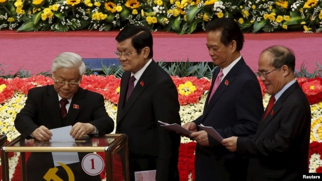Ngoài người đứng đầu chính phủ, Chủ tịch nước Trương Tấn Sang, Thủ tướng Nguyễn Tấn Dũng, và Chủ tịch Quốc hội Nguyễn Sinh Hùng cũng sẽ bị bãi nhiệm trước khi có quốc hội mới khóa 14.