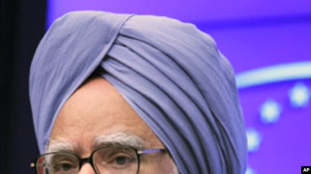 Indian Prime Minister Manmohan Singh (File)
