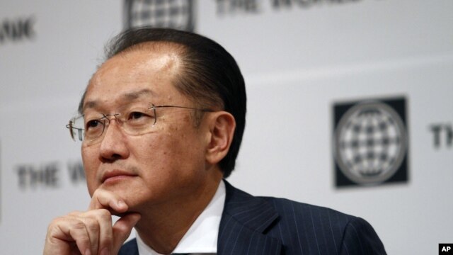 World Bank Group President Jim Yong Kim attends a press conference in Seoul, South Korea, October 15, 2012. 