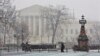 Snow Closes Government Offices in Washington