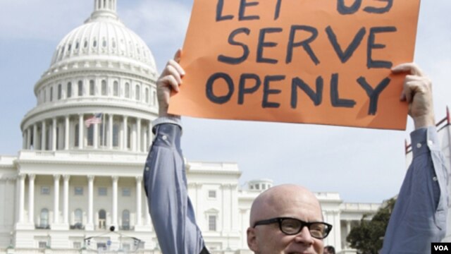 Durante las casi dos décadas unos 14.000 miembros de las fuerzas armadas de Estados Unidos fueron destituidos.