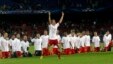Thomas Mueller của Bayern Munich cùng đồng đội mừng chiến thắng sau khi đánh bại Barcelona trong trận bán kết lượt về trên sân Camp Nou ở Barcelona, ngày 1/5/2013.