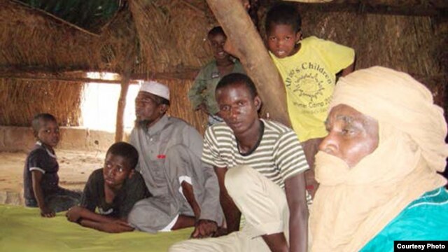 Many IDPs living in Bamako are waiting for security conditions in the north to improve before they begin the long journey back home. (Photo: IDMC/E. J. Rushing, October 2012)