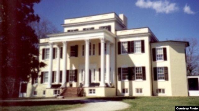 Oatlands Historic Home and Gardens in Leesburg, Virginia