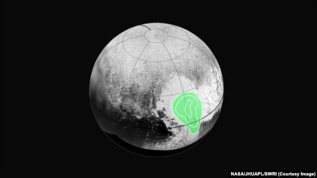 NASA công bố thêm những bức ảnh của bề mặt sao Diêm Vương, cho thấy những bình nguyên băng giá.