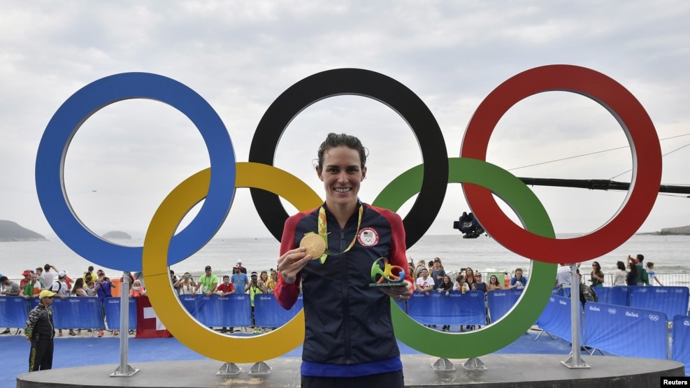 Amerikania Gwen Jorgensen merr medalje të artë në tregarësh