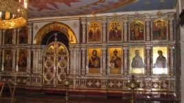 滴血教堂中末代沙皇和家人的圣象(美国之音白桦拍摄)