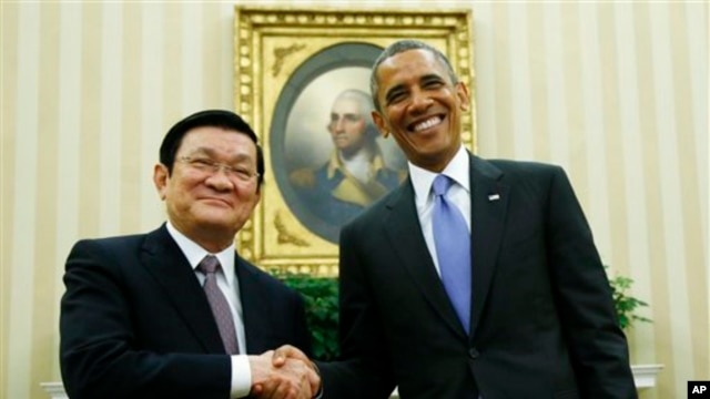 Tổng thống Hoa Kỳ Barack Obama và Chủ tịch nước Việt Nam Trương Tấn Sang trong cuộc họp tại Tòa Bạch Ốc