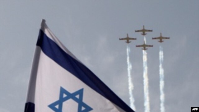 Gầm gừ giữa Israel-Iran