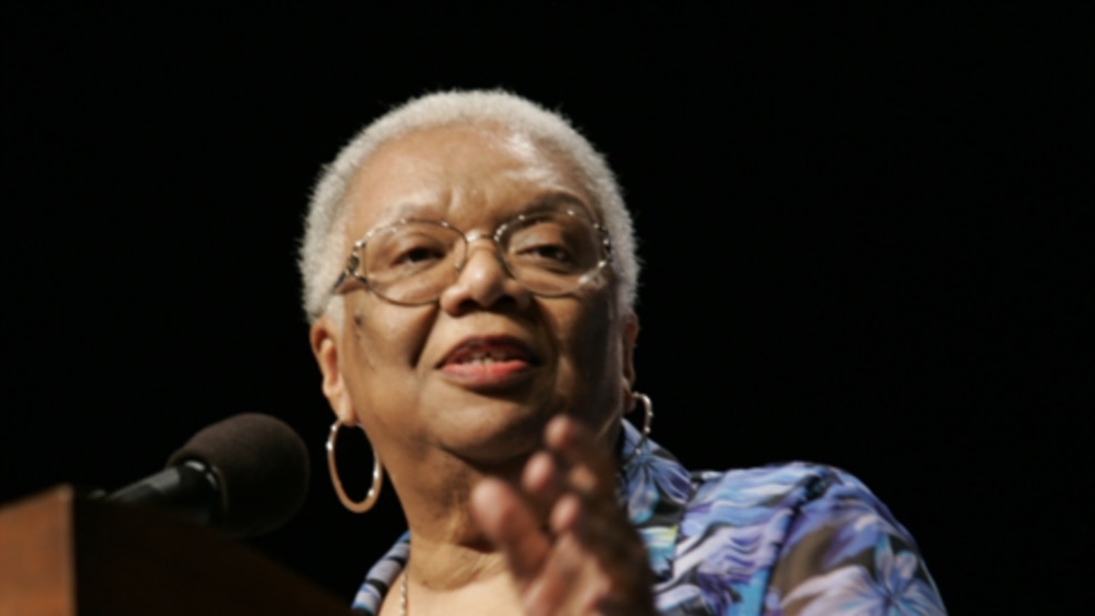 Lucille Clifton style of writing Lucille Clifton style of writing