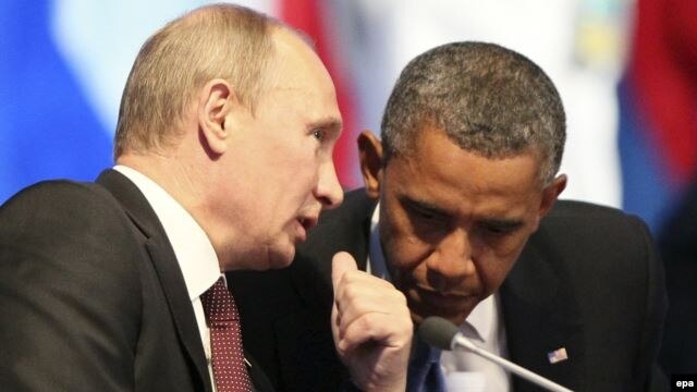 Президент Росії Володимир Путін (ліворуч) і президент США Барак Обама
