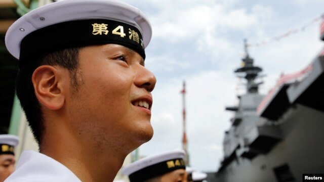 Thành viên của Lực lượng tự vệ hàng hải Nhật Bản.