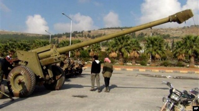 Phe nổi dậy Syria chiếm quyền kiểm soát một đập thủy điện trên sông Euphrates. Việc chiếm quyền kiểm soát đập Tishrin rất quan trọng về phương diện chiến lược