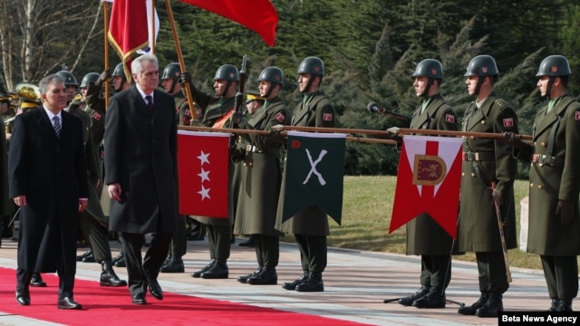 Turski predsednik Abdula Gul sa srpskim predsednikom, Tomislavom Nikolićem u Ankari u Turskoj