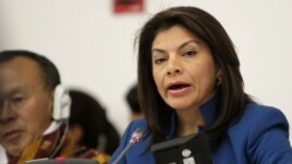 La presidenta de Laura Chinchilla y el vicepresidente Luis Liberman toman medidas para frenar el ingreso de estos capitales.