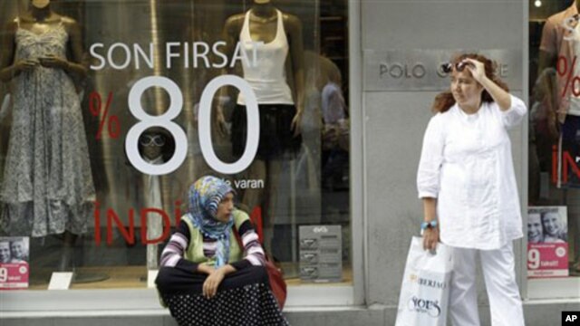 Istanbul store front (file photo)