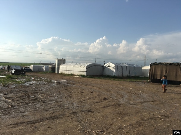 A refugee camp in Kurdistan, April 2016. (S. Behn / VOA)