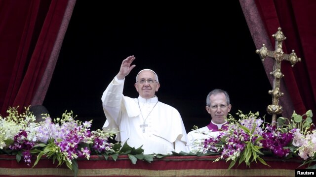 http://gdb.voanews.com/5C42169A-BD7E-4696-9FCC-73739D292A49_cx0_cy13_cw0_mw640_mh360_s_r1.jpg