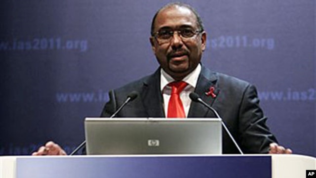 Michel Sidibe, head of the United Nations AIDS agency, speaks at a conference on HIV/AIDS in Rome , (File)