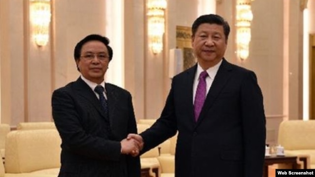Trưởng ban Đối ngoại Trung ương Hoàng Bình Quân (trái) hội kiến Chủ tịch Trung Quốc Tập Cận Bình. Ảnh: TTXVN (Ảnh chụp màn hình trang web vnexpress.net)