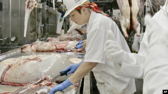 Entre las industrias del sector de servicios que crecieron en julio, están entre otras la alimenticia y la minorista.
