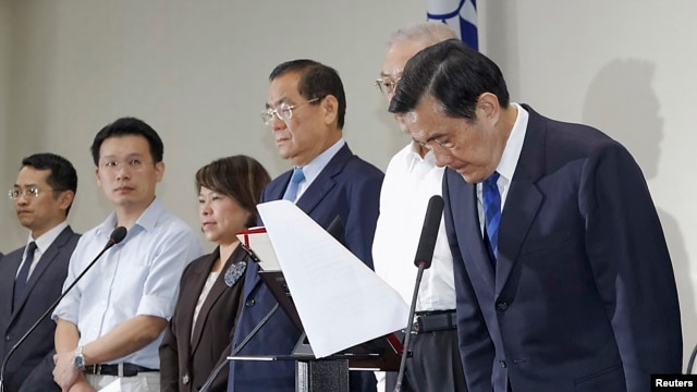 Tổng thống Đài Loan Mã Anh Cửu tại một cuộc họp báo ở Đài Bắc sau khi bị đánh bại trong cuộc bầu cử địa phương, 29/11/14