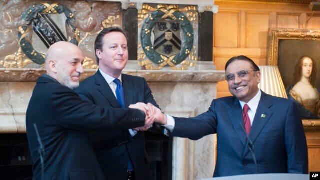 Avganistanski predsednik Hamid Karzai, britanski premijer Dejvid Kameron i pakistanski predsednik Asif Ali Zardari