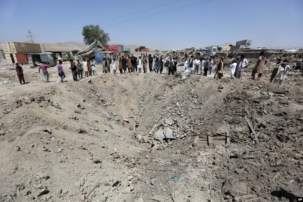 Clashes as Afghan Taliban edge closer to Helmand capital Clashes as Afghan Taliban edge closer to Helmand capital